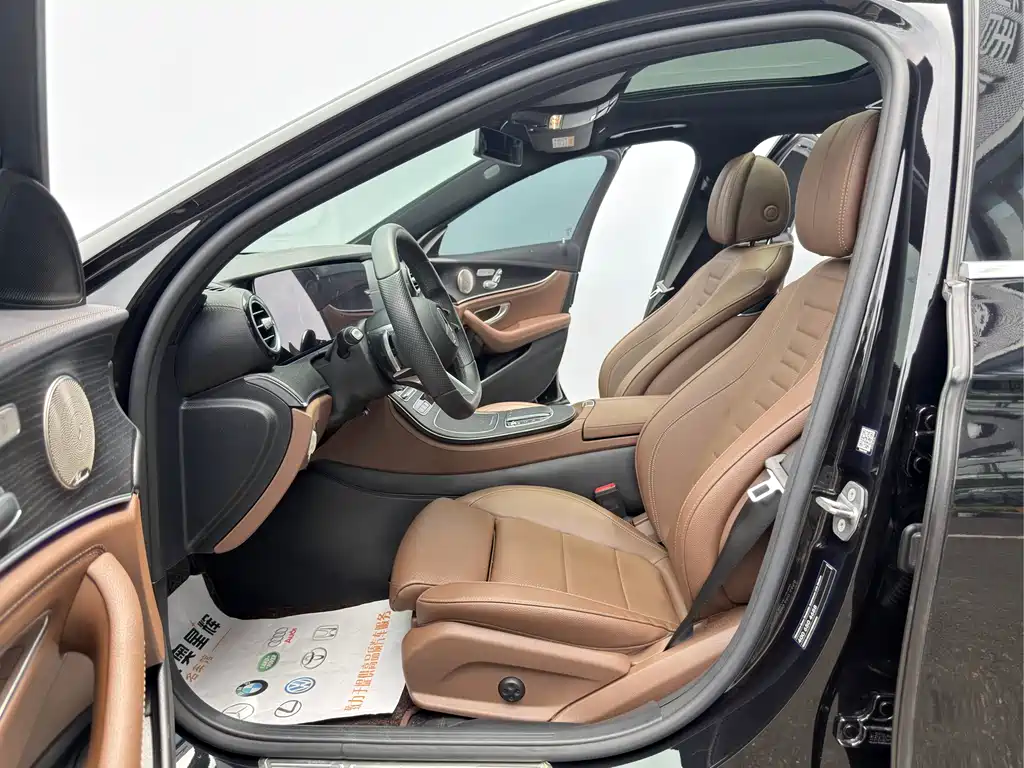 Mercedes-Benz E-Class 2022 — фото 7