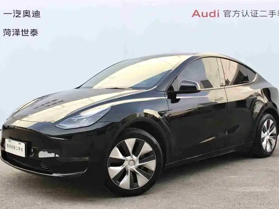 Tesla Model Y 2023 — фото 1