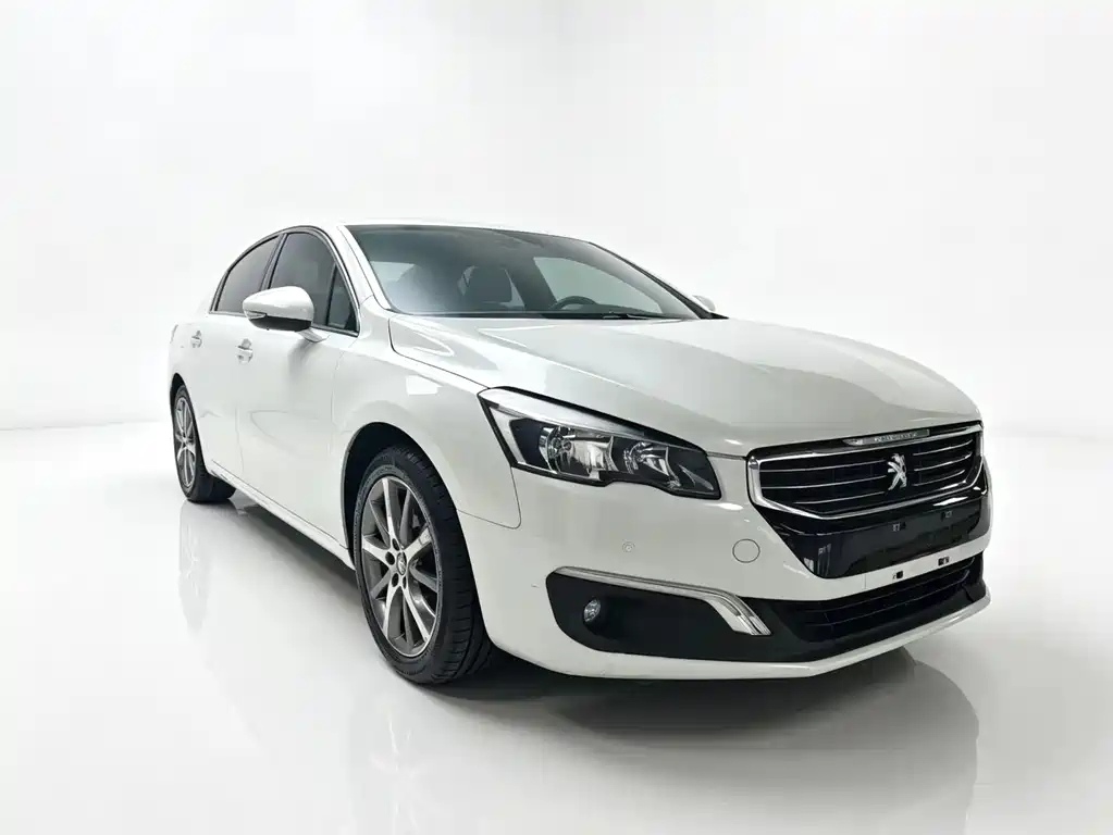 Peugeot 508 2015 — фото 7