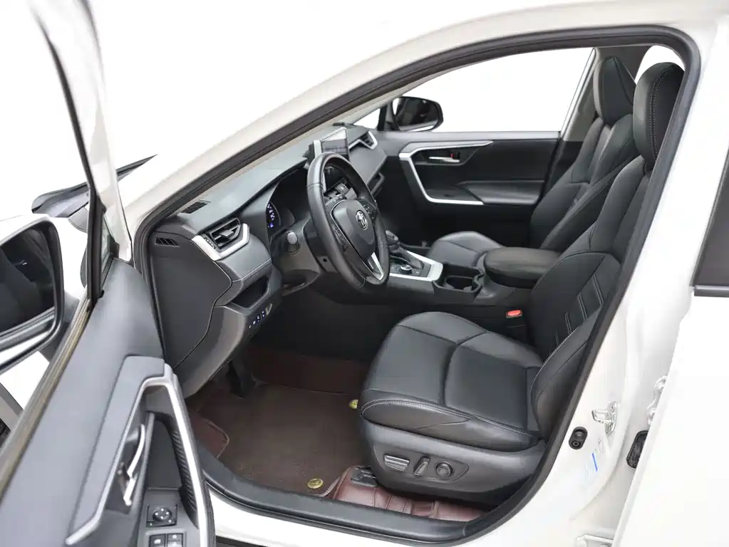 Toyota Wildlander 2020 — фото 16