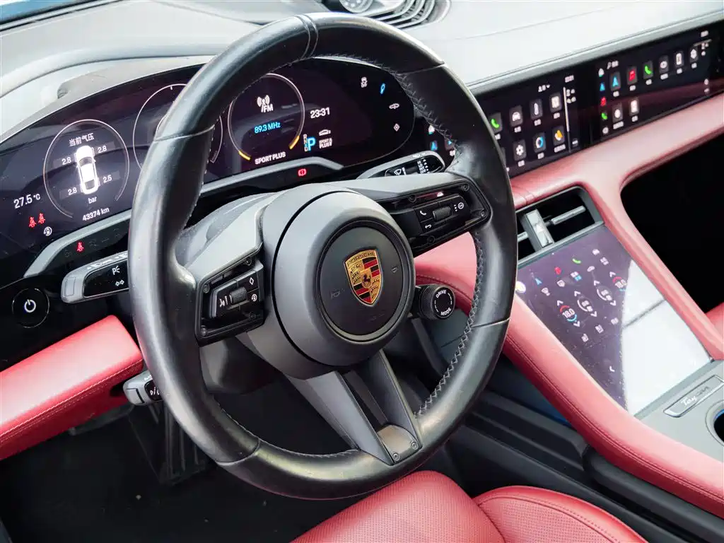 Porsche Taycan 2021 — фото 14