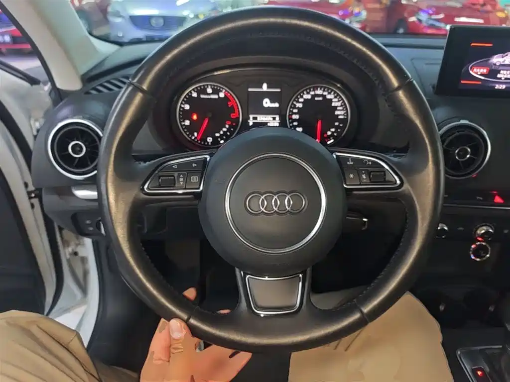 Audi A3 2015 — фото 11