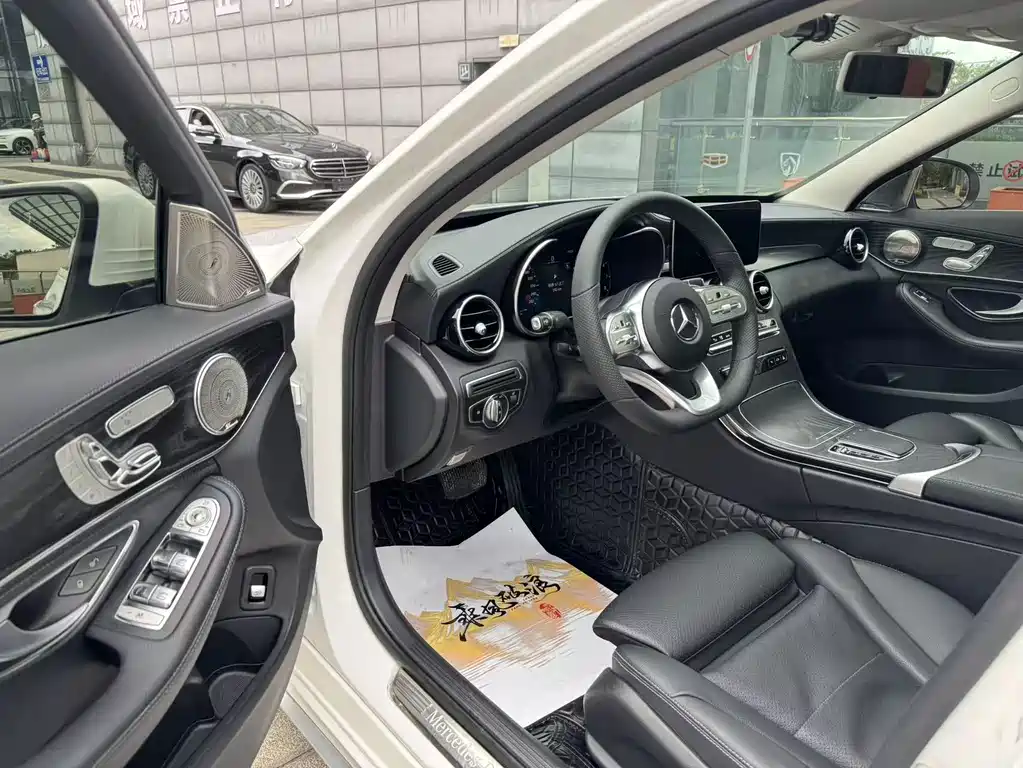 Mercedes-Benz C-Class 2020 — фото 4
