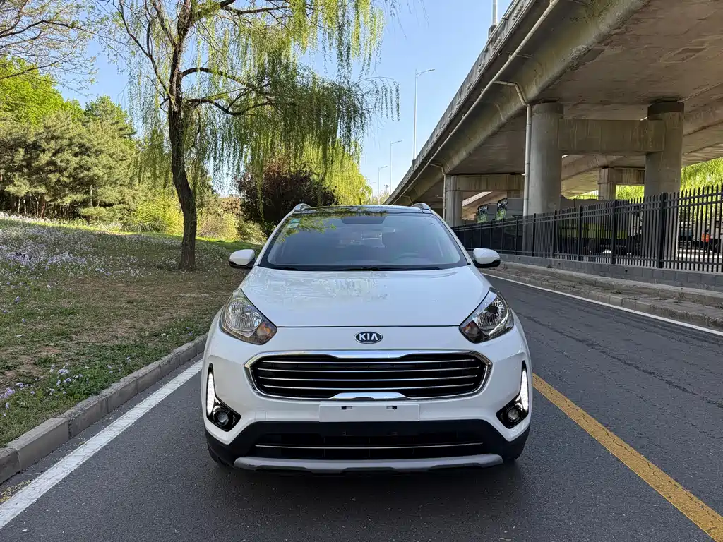 Kia KX3 2016 — фото 2