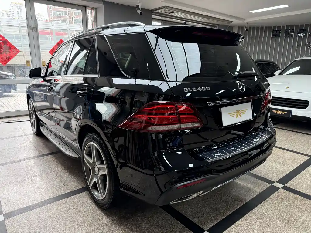 Mercedes-Benz GLE 2015 — фото 6