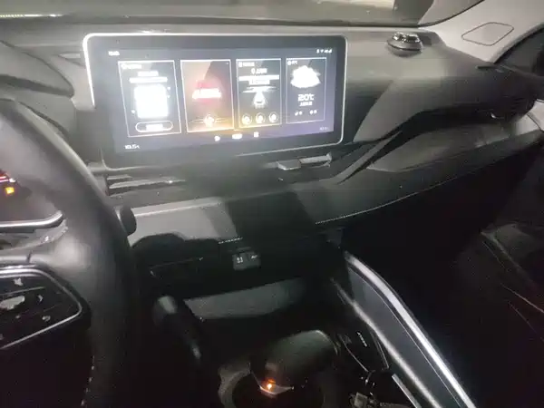 Geely Xingrui 2021