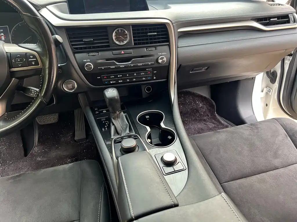 Lexus RX 2016 — фото 15