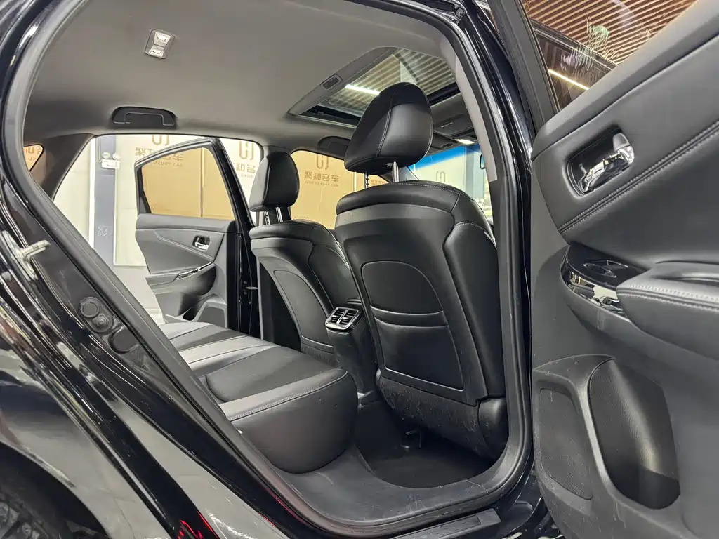 Honda Spirior 2016 — фото 12