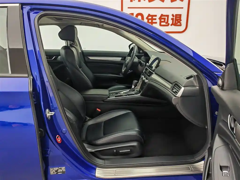 Honda Accord 2019 — фото 23