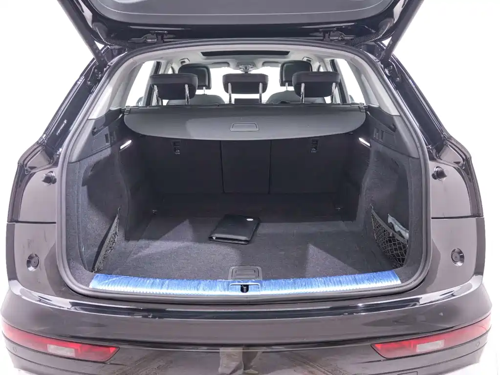 Audi Q5L 2022 — фото 21