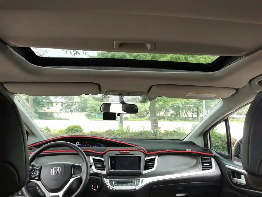 Honda Jade 2015 — фото 18
