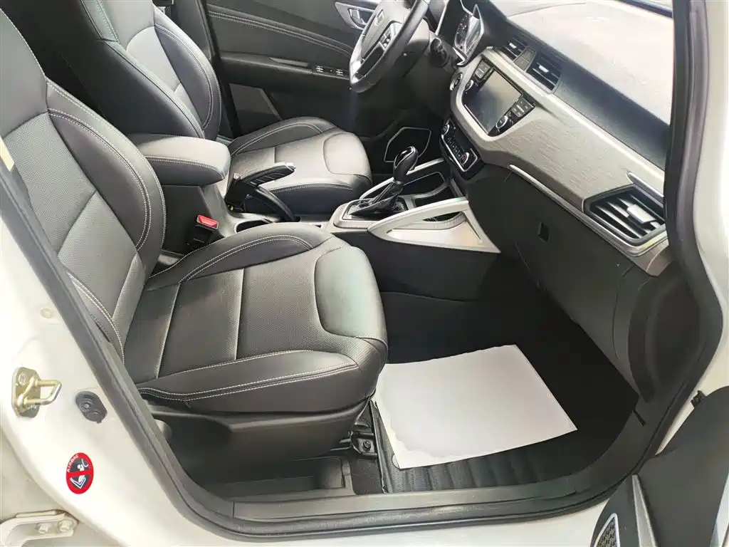 Geely Vision X3 2018 — фото 20
