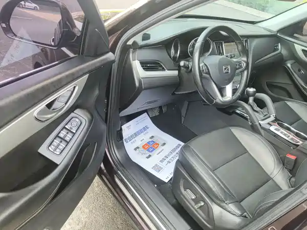 Zotye SR7 2016