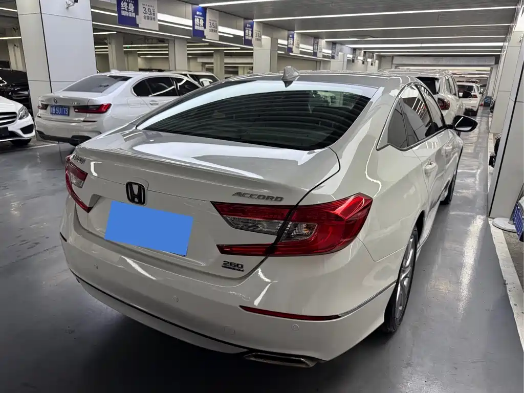 Honda Accord 2019 — фото 13