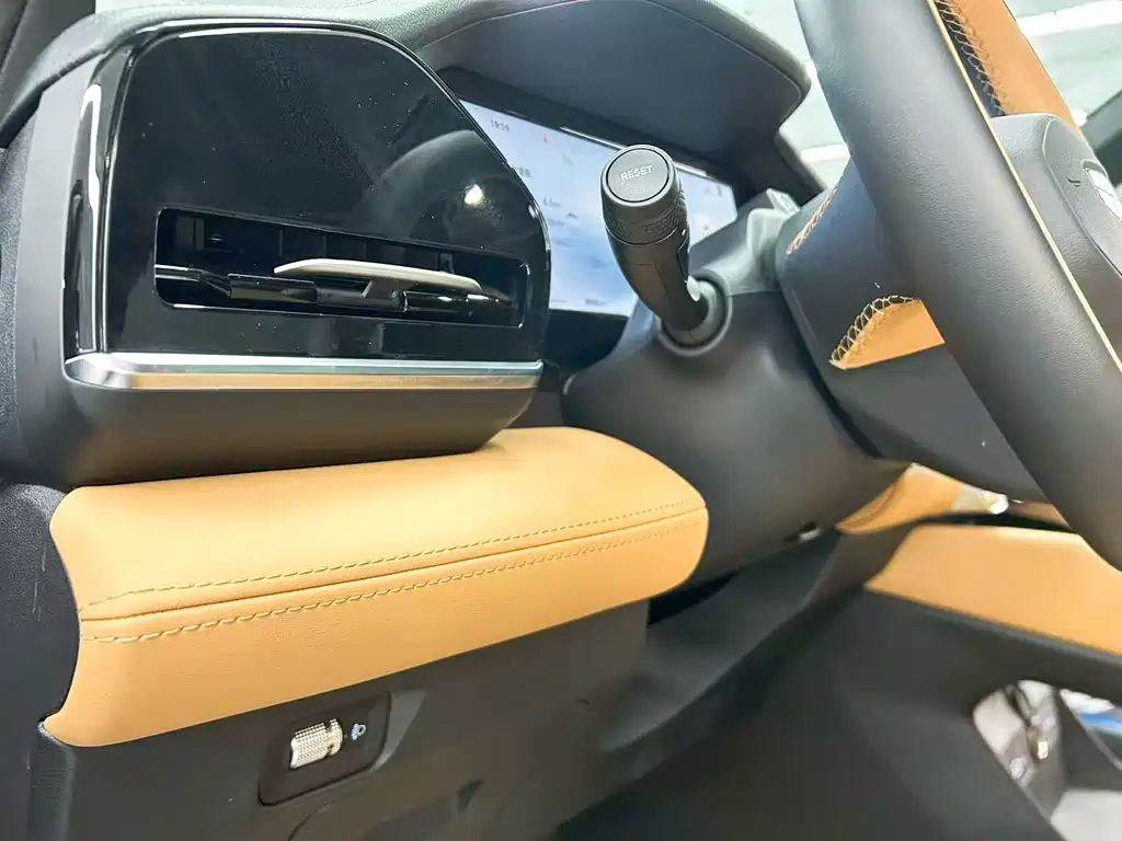 Geely Xingyue L 2025 — фото 10