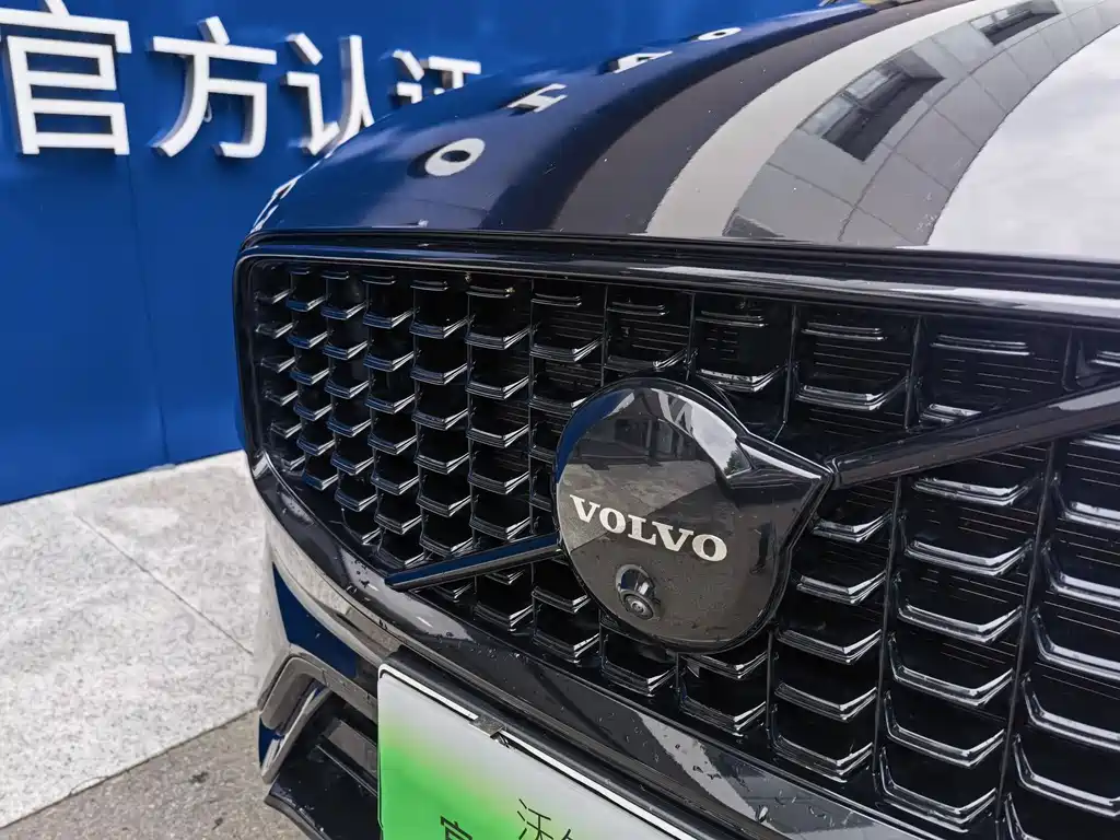 Volvo XC60 PHEV 2024 — фото 5