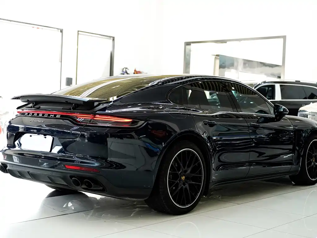 Porsche Panamera 2022 — фото 16