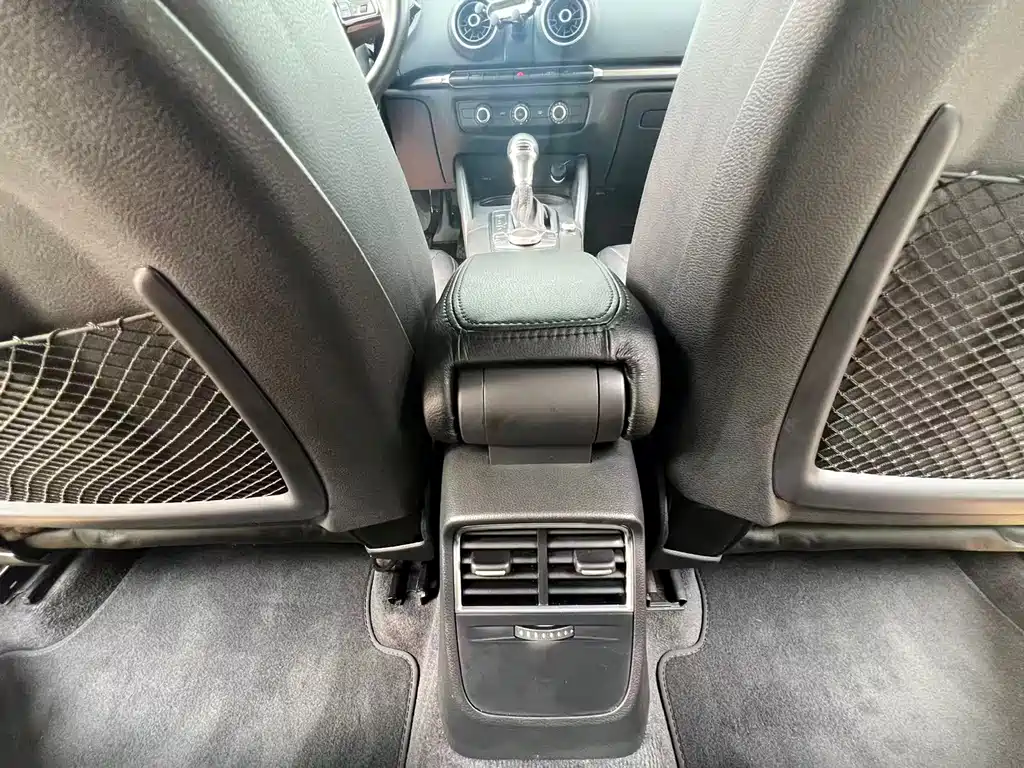 Audi A3 2020 — фото 10