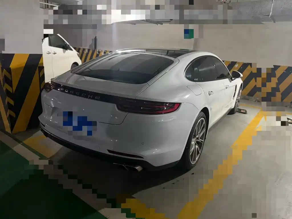 Porsche Panamera 2018 — фото 2