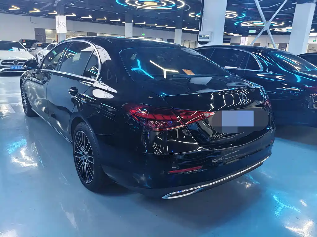 Mercedes-Benz C-Class 2023 — фото 12