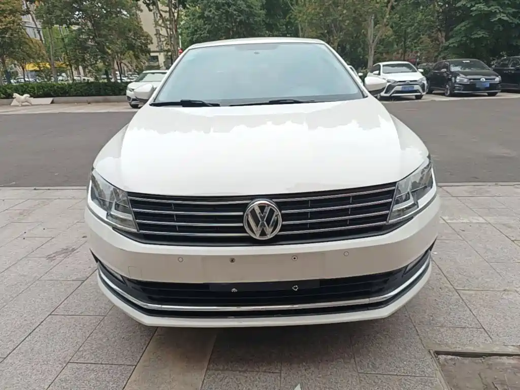 Volkswagen Lavida 2017 — фото 3