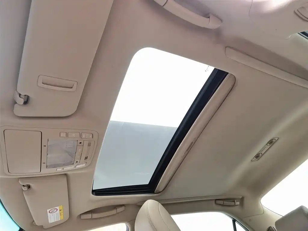 Toyota Crown 2014 — фото 14