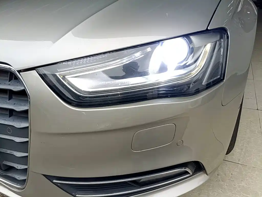 Audi A4L 2015 — фото 24