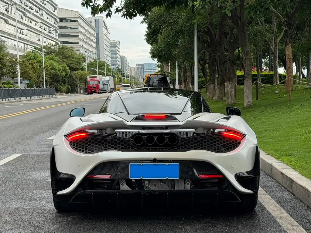 McLaren 720S 2019 — фото 8