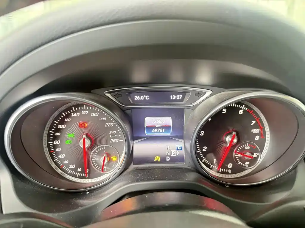 Mercedes-Benz GLA 2018 — фото 8