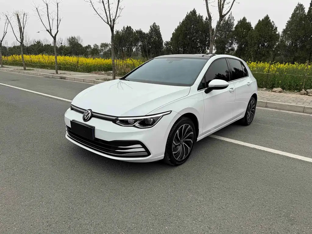 Volkswagen Golf 2023