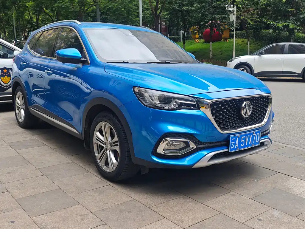 MG HS 2018