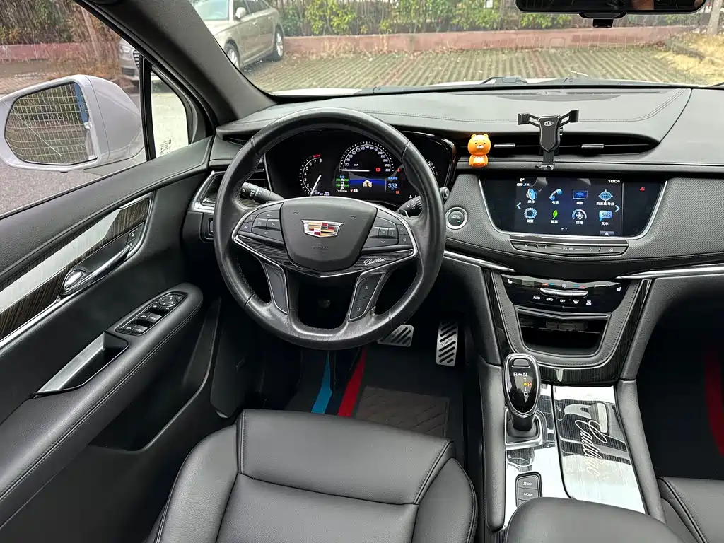 Cadillac XT5 2019 — фото 16