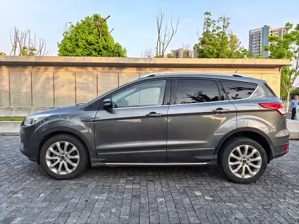 Ford Kuga 2013