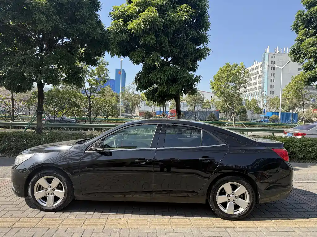 Chevrolet Malibu 2015 — фото 9