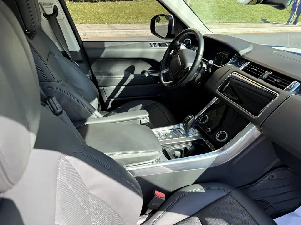 Land Rover Sport PHEV 2021 — фото 12