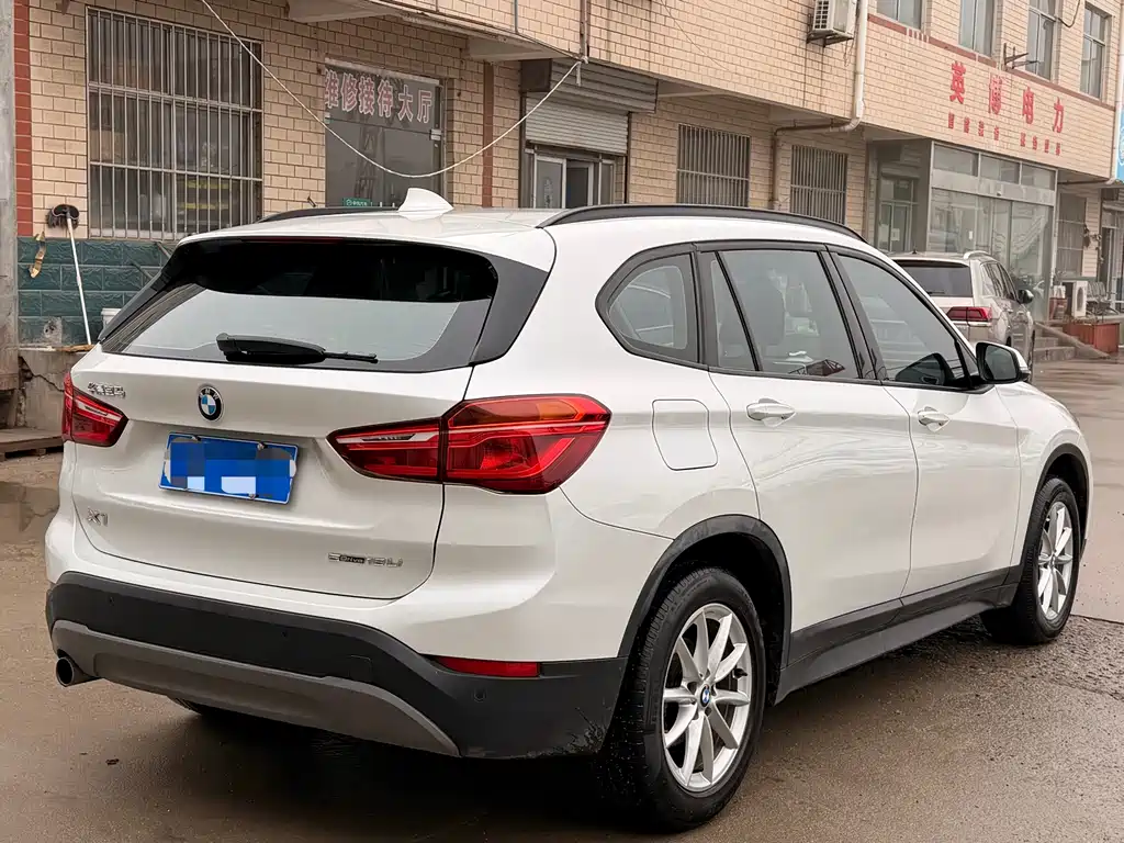 BMW X1 2018 — фото 6