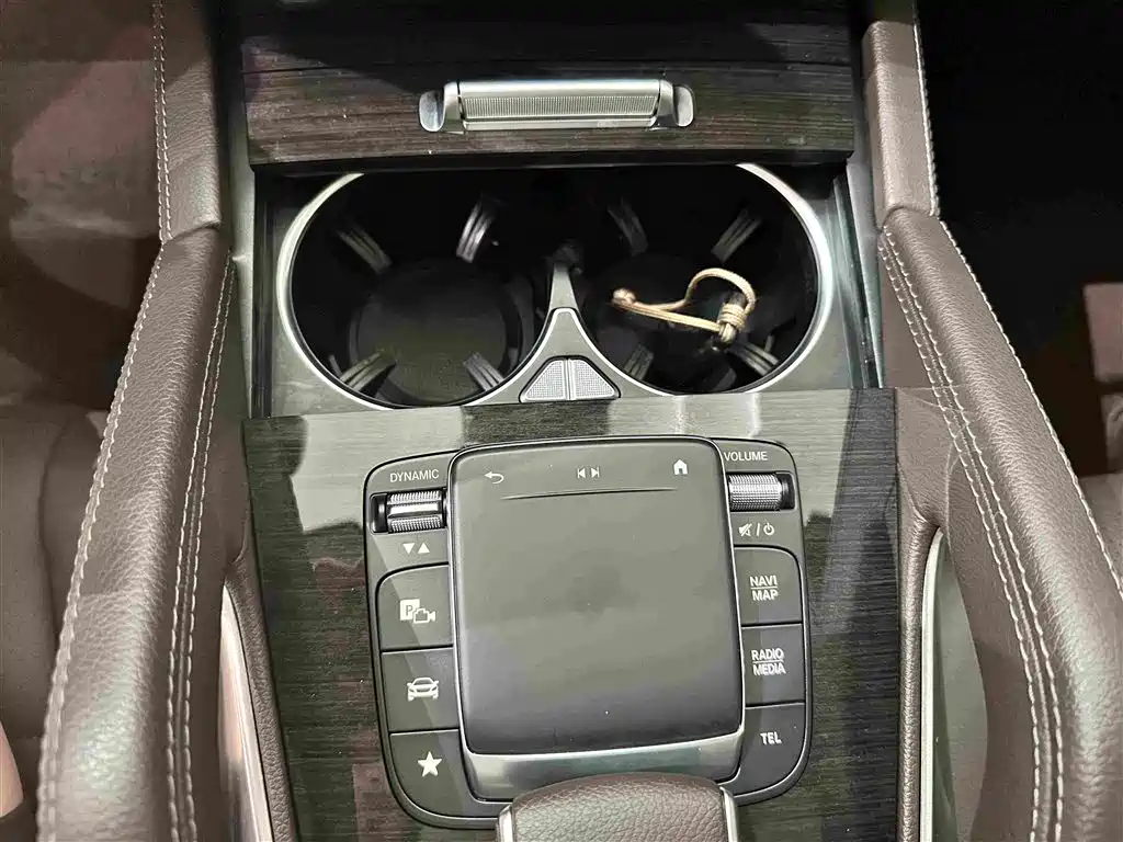 Mercedes-Benz GLE 2020 — фото 13