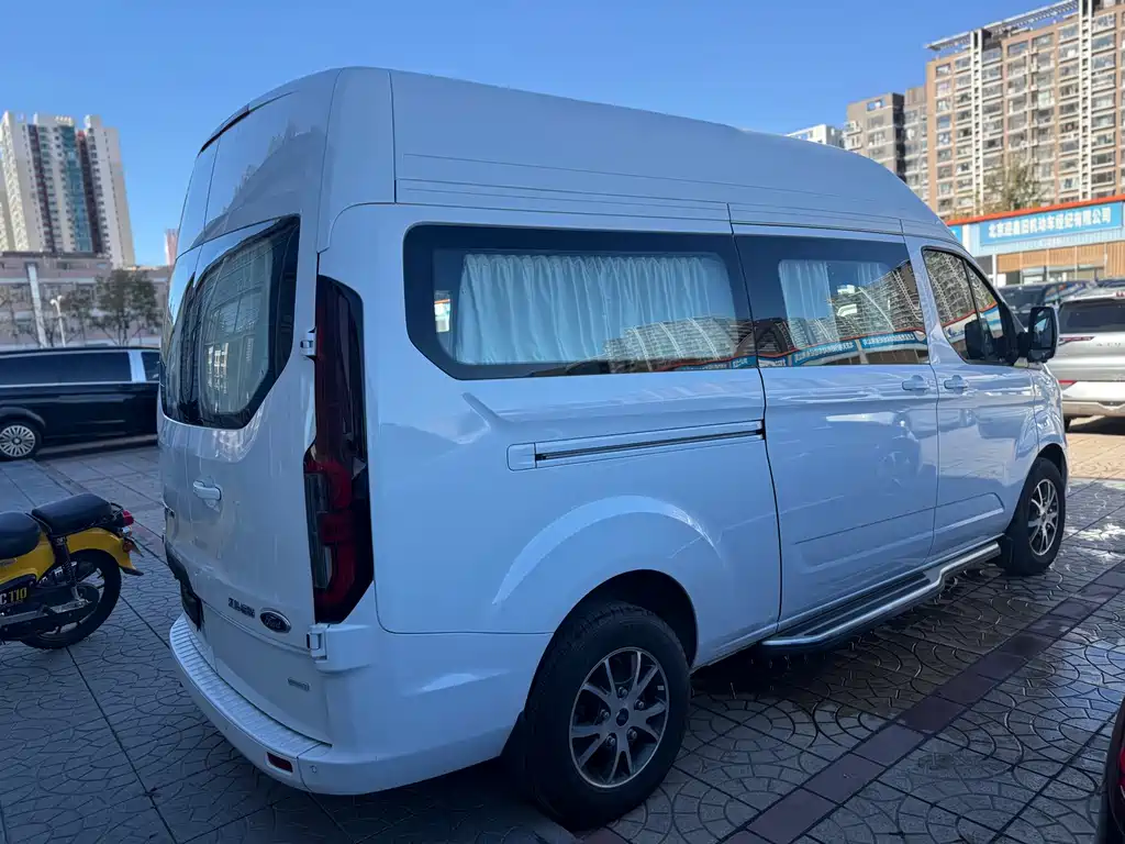Ford Transit 2023 — фото 12
