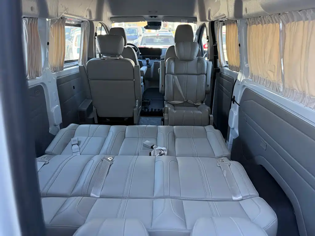 Ford Transit 2023 — фото 13