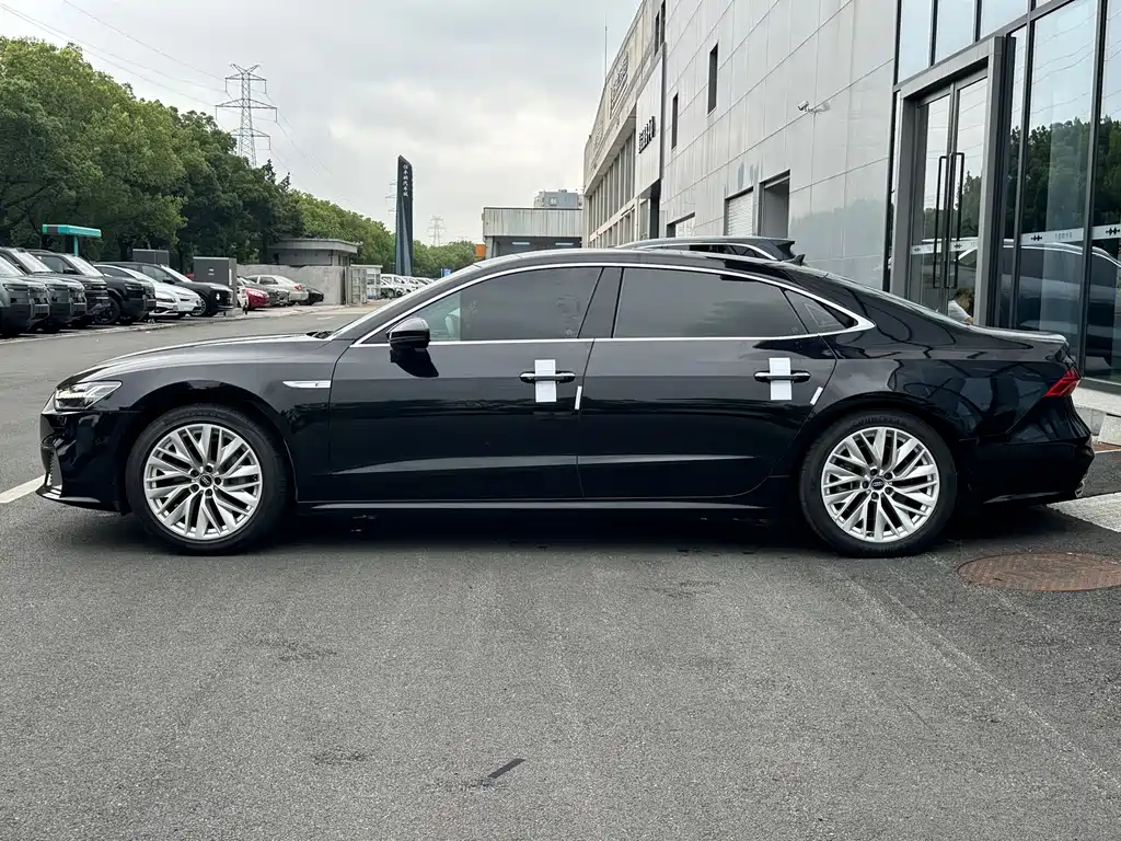 Audi A7L 2024