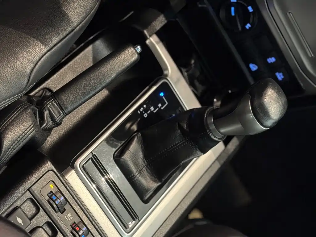 Toyota Prado 2018 — фото 15