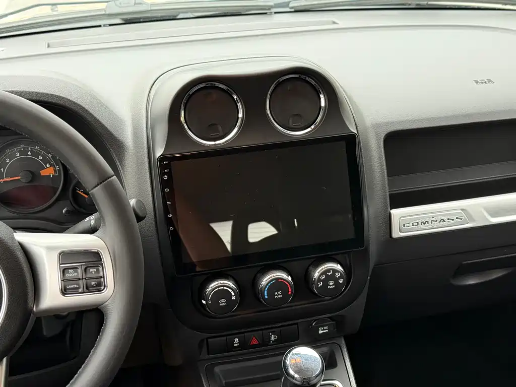 Jeep Compass 2013 — фото 13