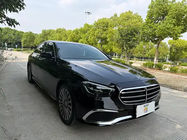 Mercedes-Benz E-Class 2023