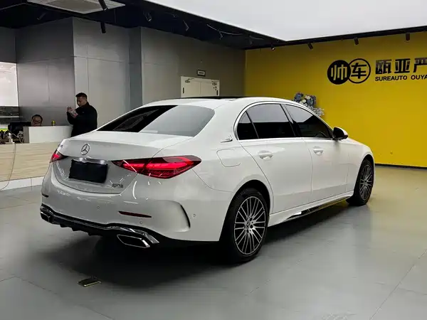 Mercedes-Benz C-Class 2025