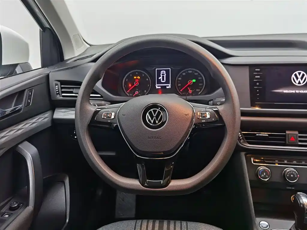 Volkswagen Tharu 2021 — фото 11