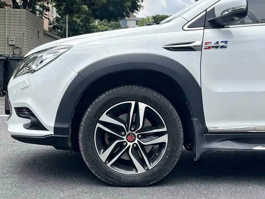 BYD Tang New Energy 2016