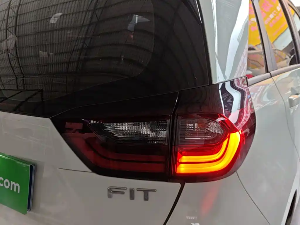 Honda Fit 2023 — фото 8