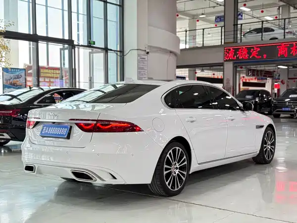 Jaguar XFL 2025