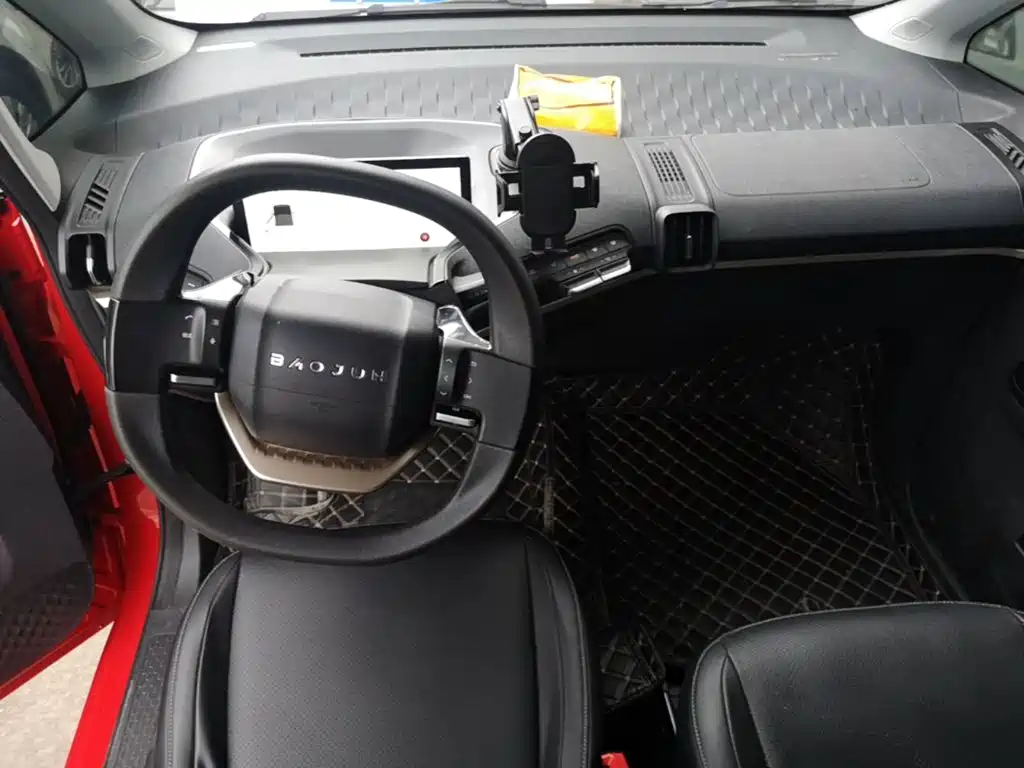 Baojun KiWi EV 2022 — фото 10