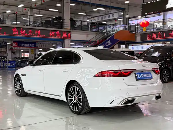 Jaguar XFL 2025